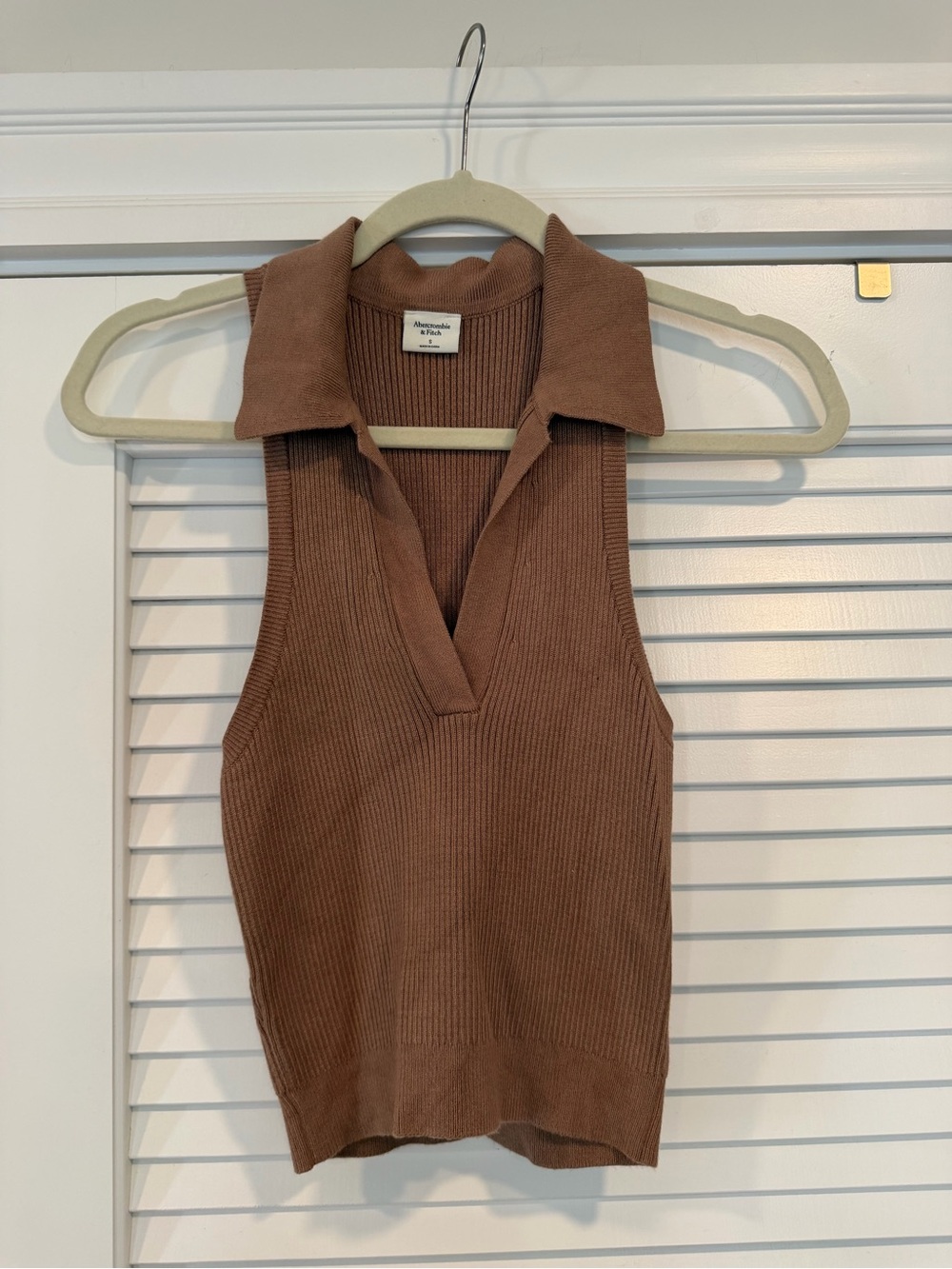 Abercrombie & Fitch Ribbed Sleeveless Polo Tank - Brown